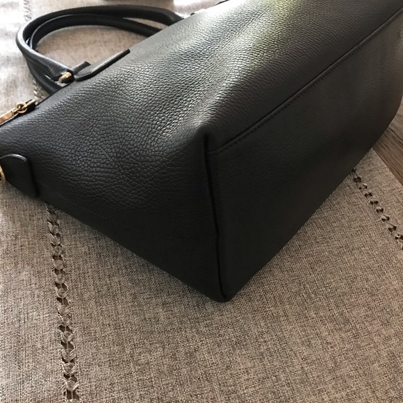🚫SOLD 08/17🚫AUTH GUCCI GG Convertible Dome Bag❤️ - Picture 13 of 16